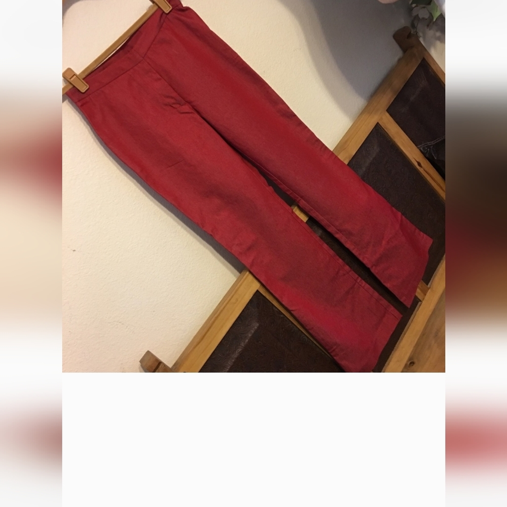 Hillard & Hansen red stretch pants jean NWT 4 style/brand ran small for me.